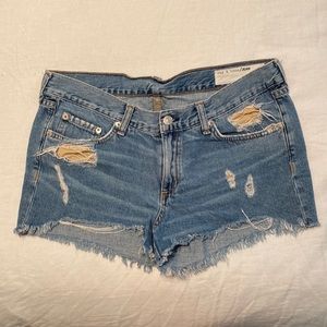 RAG & BONE LOW-RISE CUT OFF SHORTS. SIZE 28. COLOR: WINNIE